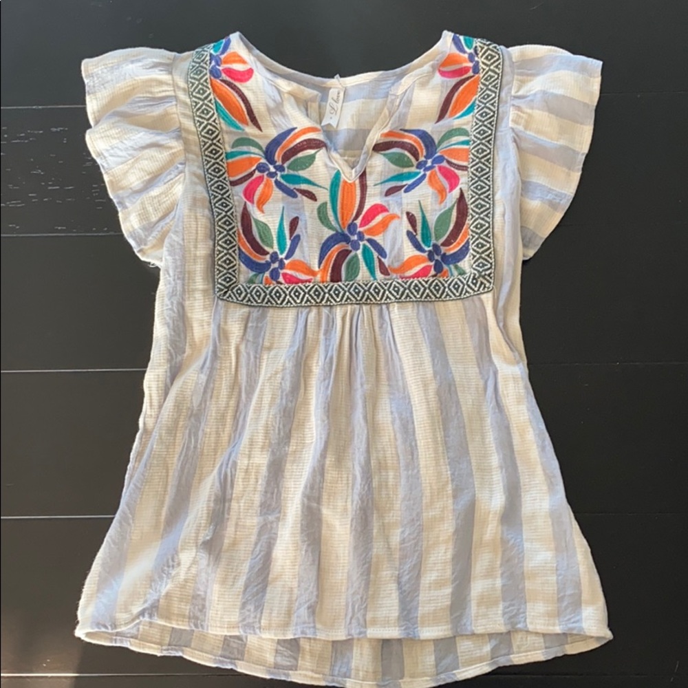 L Love short sleeved top